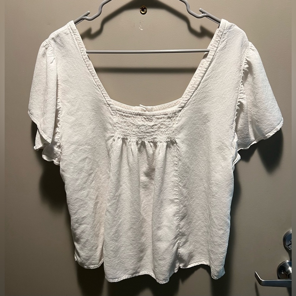 NWOT Universal Thread Top - Picture 2 of 2